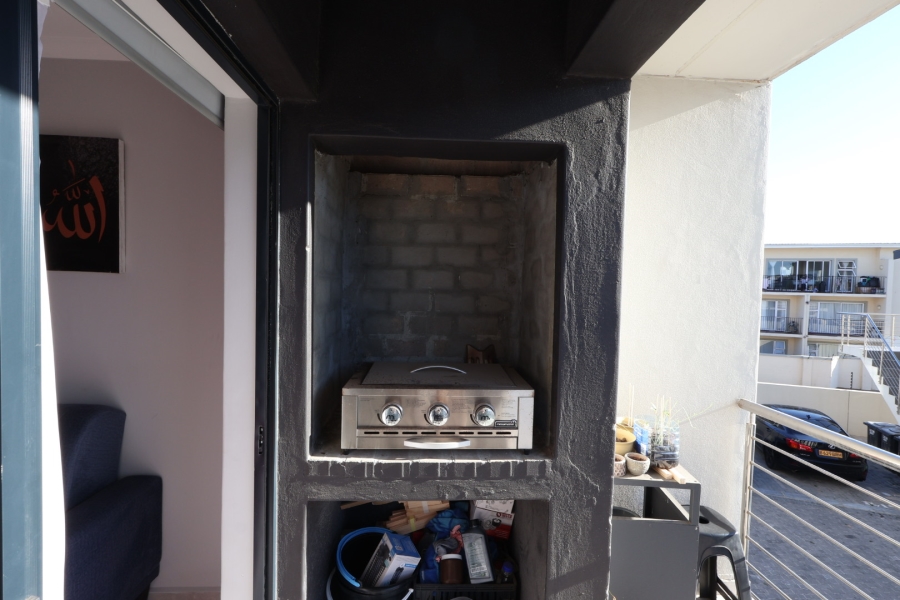 2 Bedroom Property for Sale in Parklands Western Cape